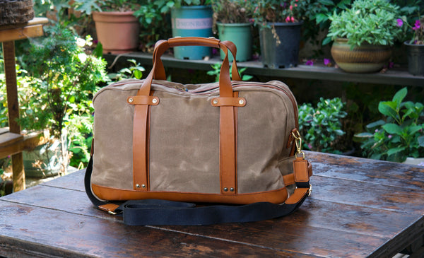 Duffle bag - Portable travel bag made of oil wax canvas and leather