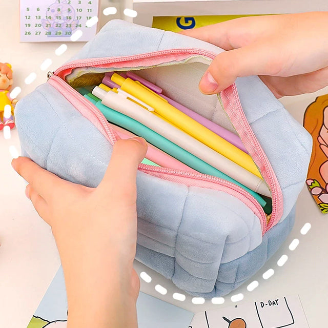 Silicon Pencil Case Lying Bear – Amuse Ground