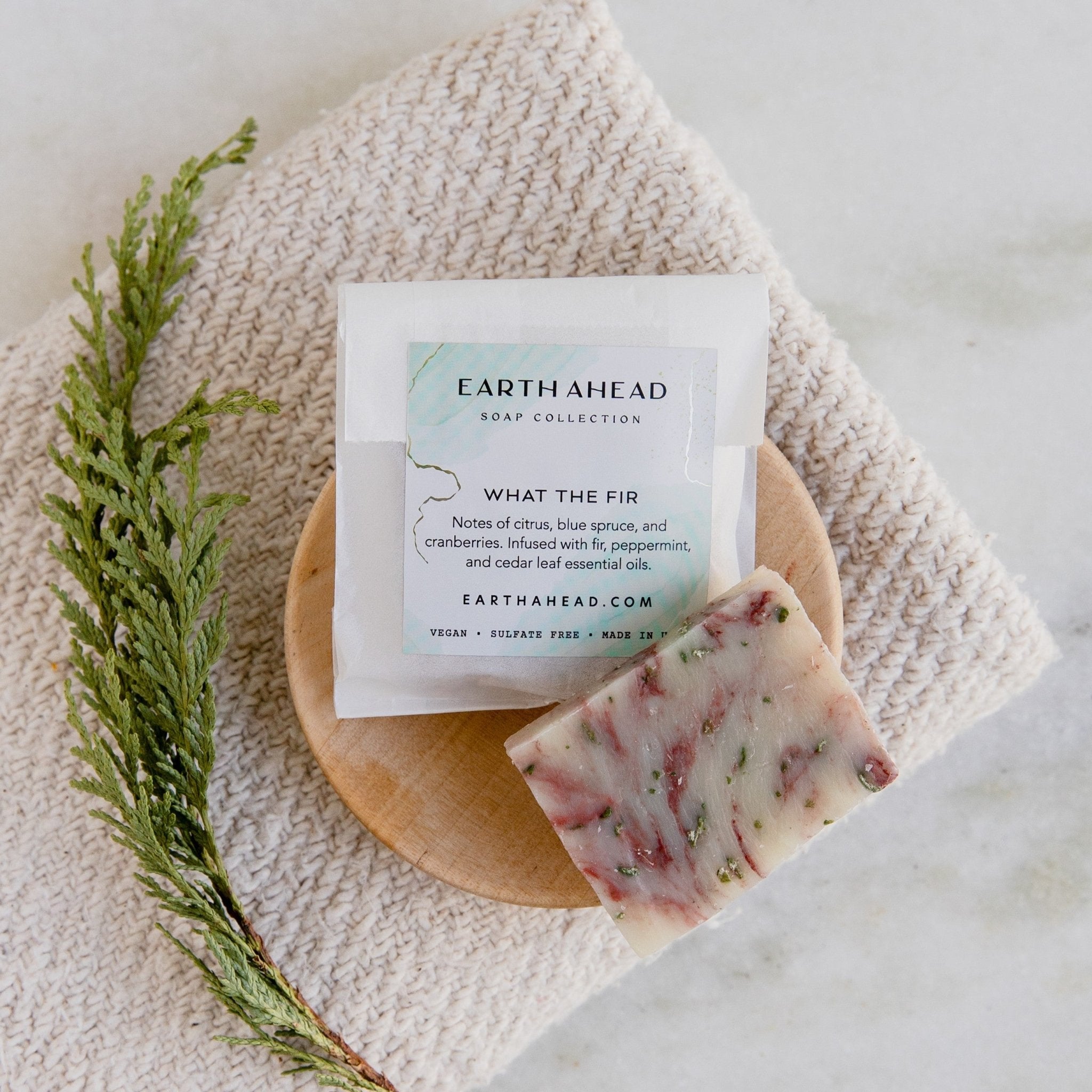 https://cdn.shopify.com/s/files/1/0691/2304/7743/products/what-the-fir-vegan-bar-soap-302420.jpg?v=1704320653