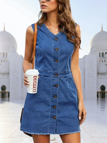 Solveig | Elegant Soft Denim Dress for Everyday Comfort with Sleeveless Design and Knee-Length Fit | Blue