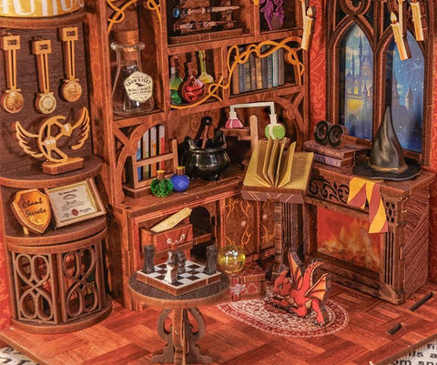 Flame Common Room, DIY Wizard Book Nook, Harry Potter Inspired Bookshelf  Insert