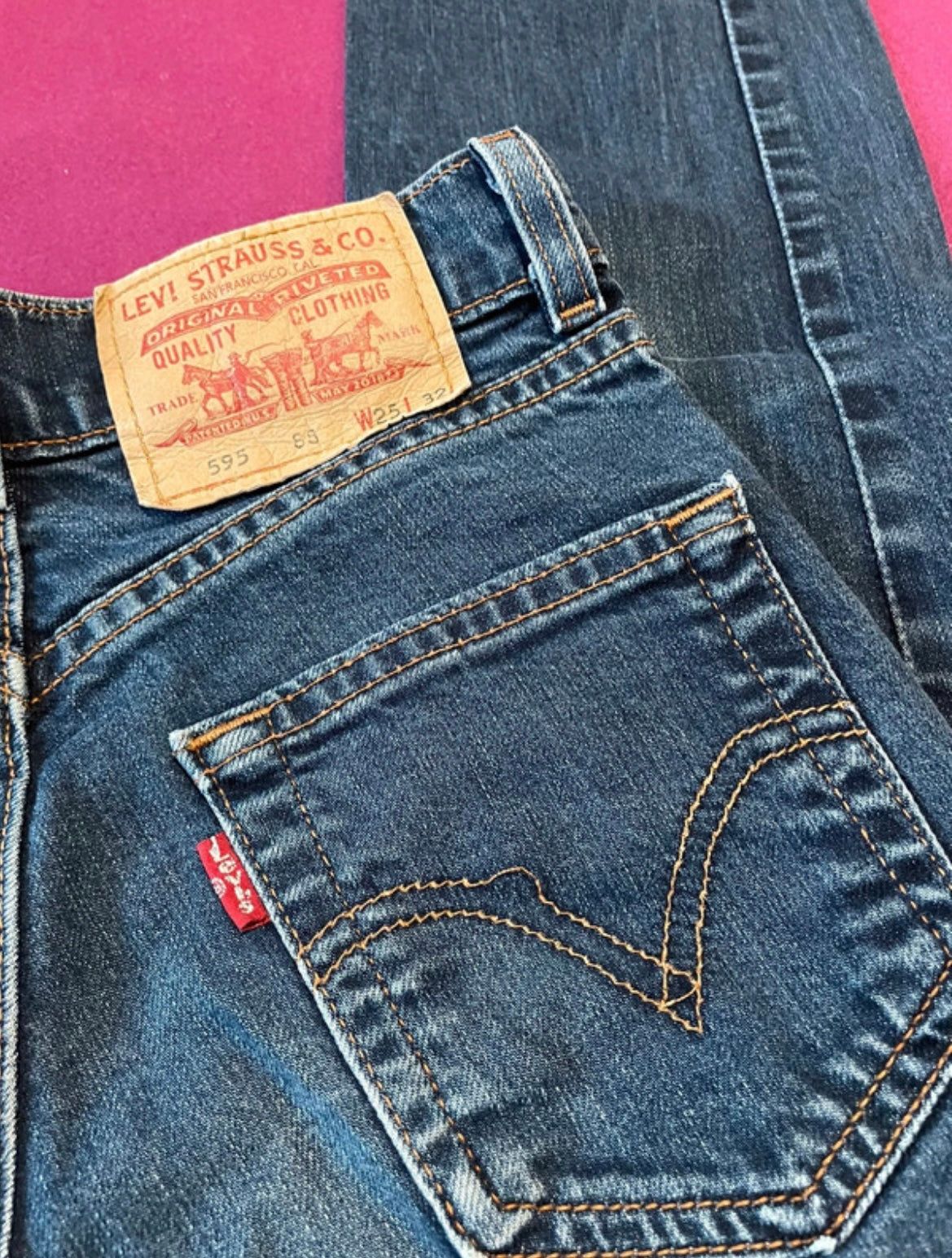 Levis Jeans 595 W25 L32 – Friperie Sablaise