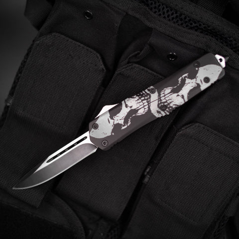 Titan Out The Font Switchblade Knife