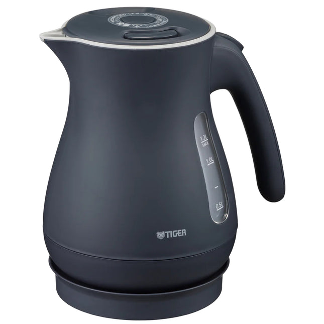 Tiger 16.9-Cup Black Stainless Steel Electric Kettle and Water