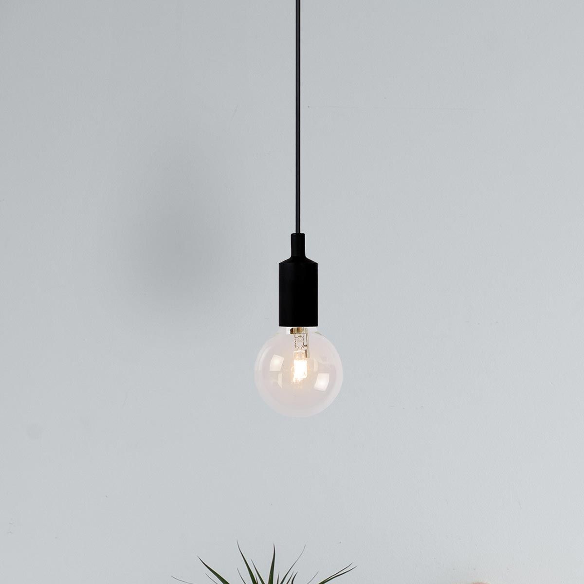 Suspension douille en pvc noir Fix Lucide