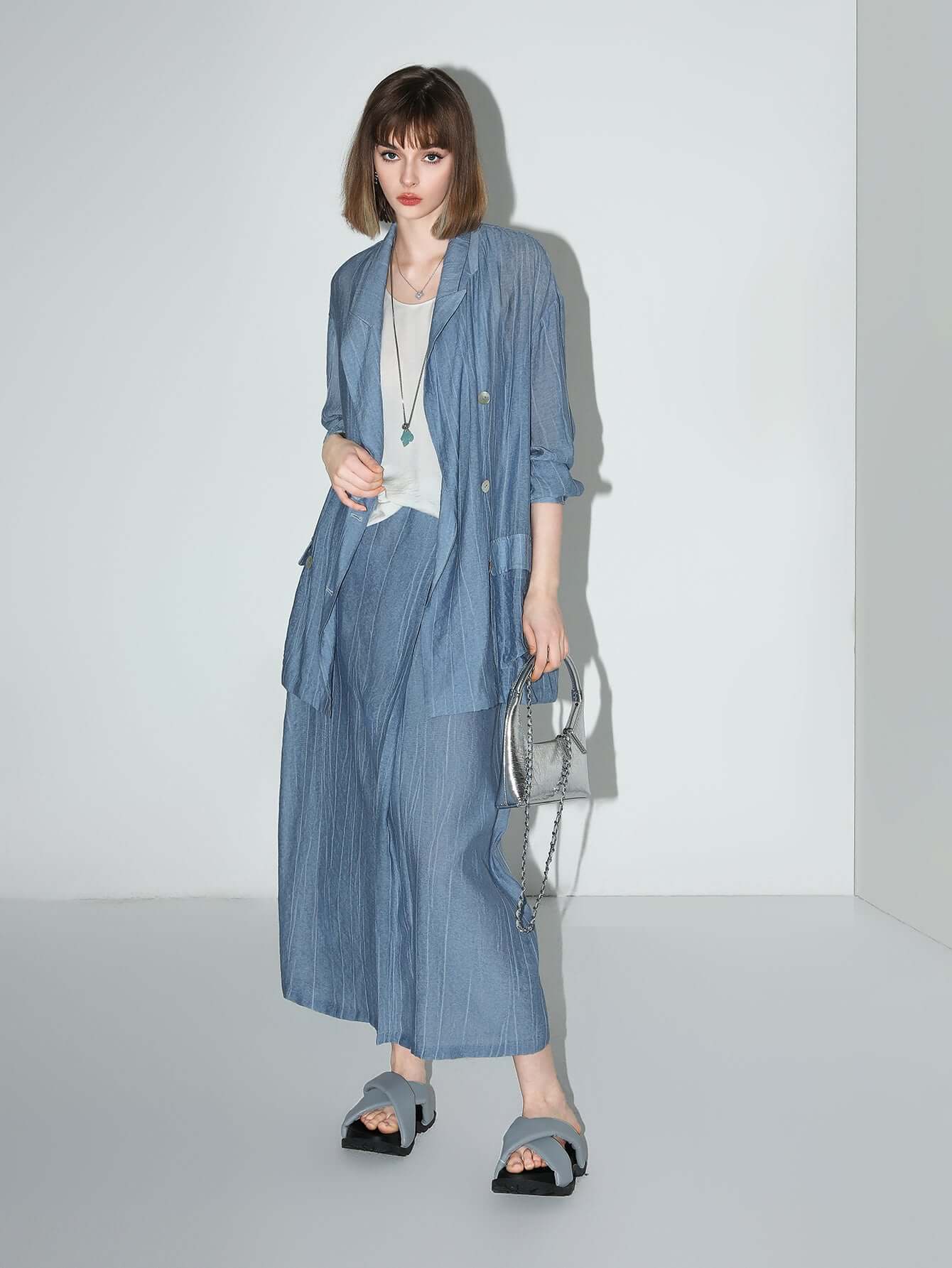 muberry-blue-relaxed-double-breasted-blazer_all_blue_1.jpg