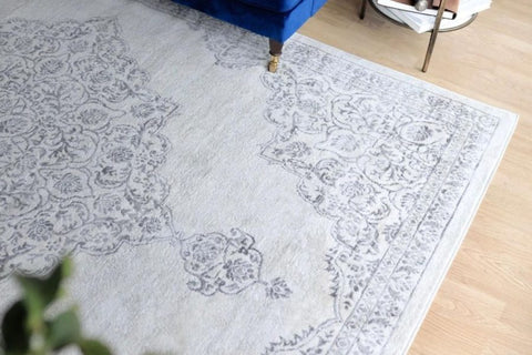 https://cdn.shopify.com/s/files/1/0691/8363/5772/files/the.rugs_283549195_548741440230423_8965815496668890099_n-1-900x600_1_480x480.jpg?v=1677689820