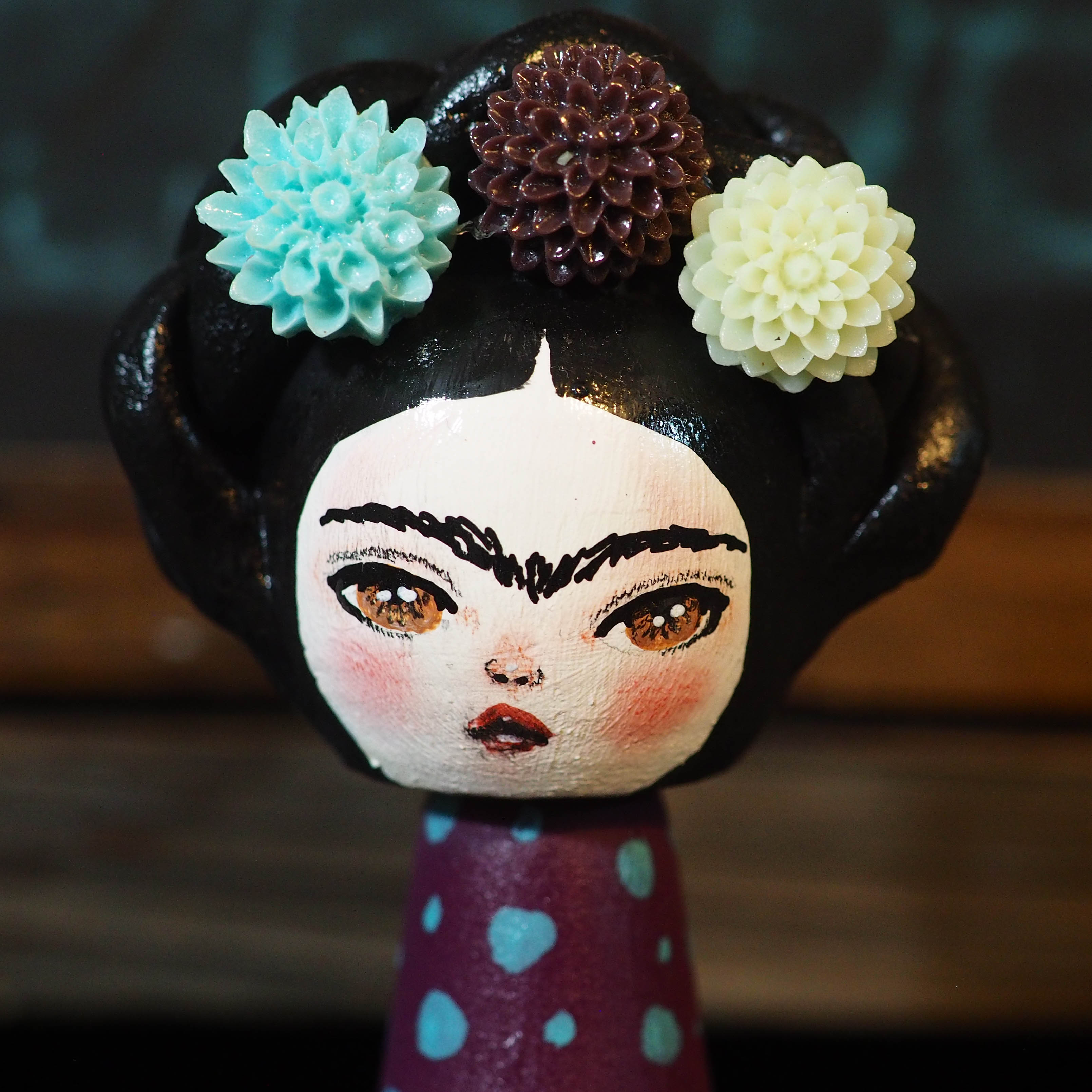 frida kokeshi doll