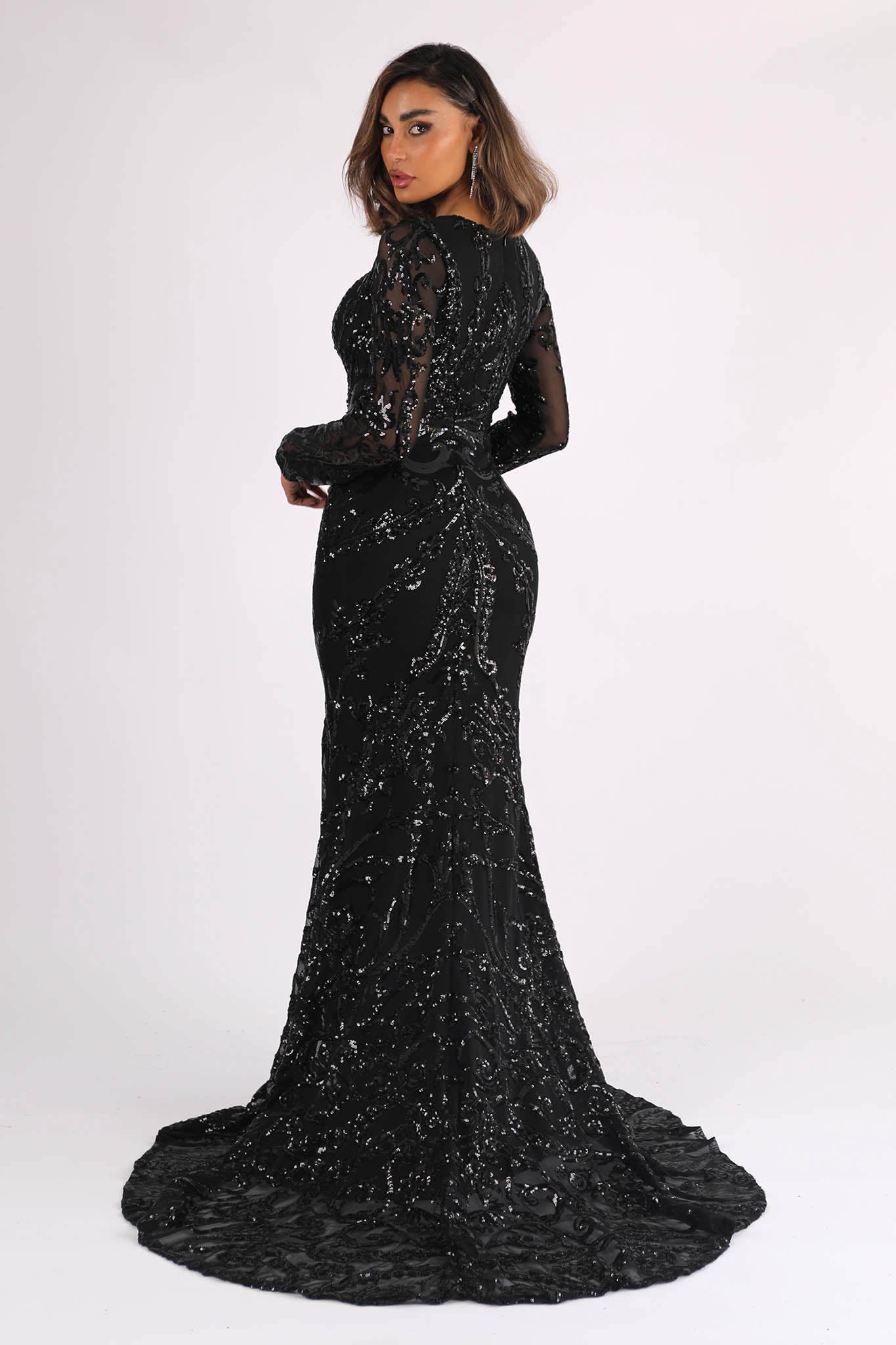 Custom Made Black Mermaid Evening Gown With Sequined Side Split And Long  Sleeves Slim Fit For Womens Black Sequin Evening Dress From Meetyy, $53.13  | DHgate.Com