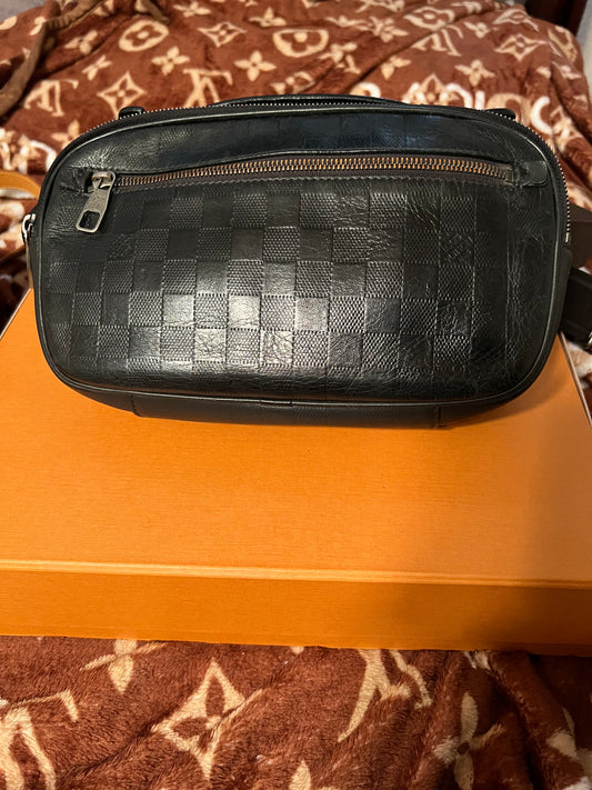 LOUIS VUITTON DAMIER EBENE GERONIMOS BELT BAG – Caroline's Fashion