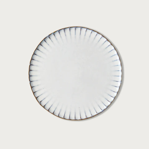 Oyster Dinner Plate with detailed edging