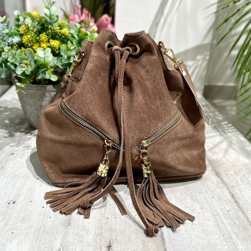 Borsa con Catena Dorata in Pelle Effetto Vintage Acquamarina – KikkiLine  Calzature