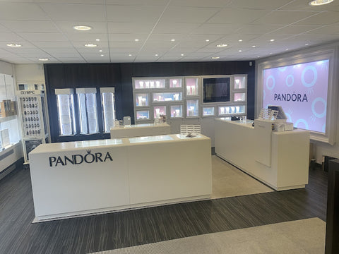 Juwelier Steensma Wolvega Official Pandora Dealer