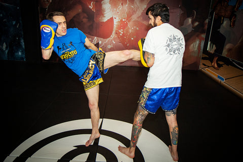 A photo of Damien Trainor demonstrating Muay Thai Training and World Class Striking