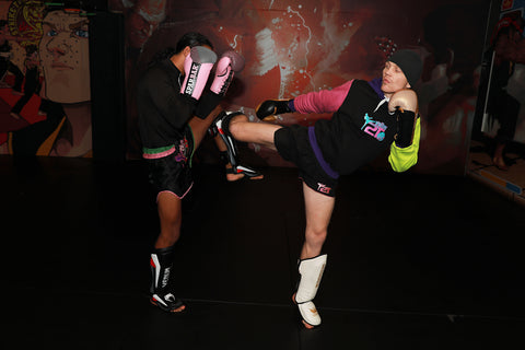 A photo of Paul Karpowicz demonstrating 2 Technical Muay Thai for Sparring and Fighting