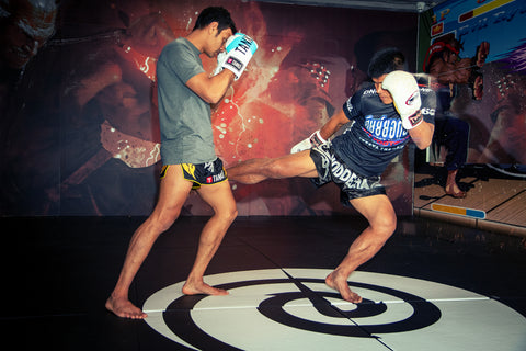 A photo of Yoddecha Sityodtong demonstrating Muay Thai, the Art of Striking