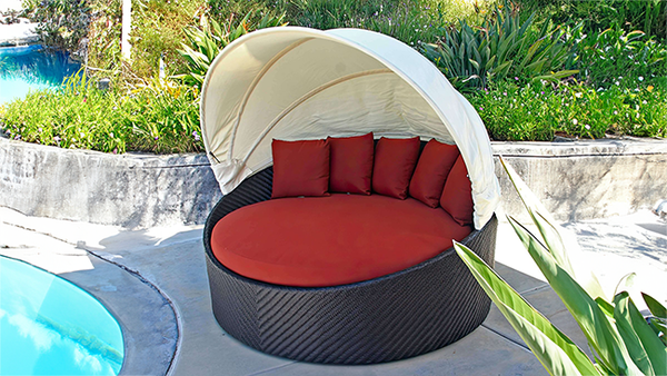 Wink Canopy Daybed by Harmonia Living
