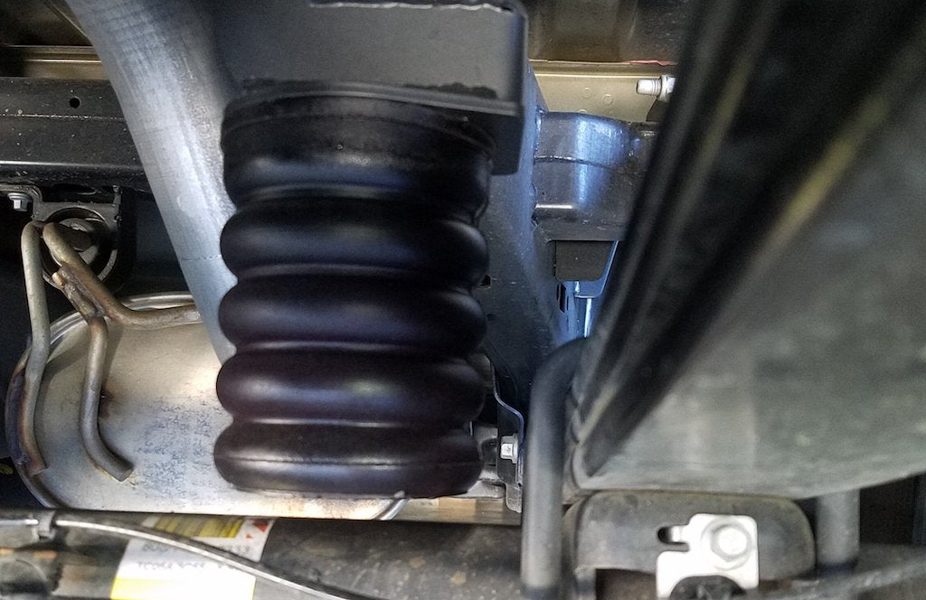 Fifth-wheel trailer with family