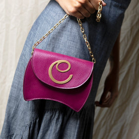 Picture of Under Her Eyes Odette shoulder & clutch bag in pink