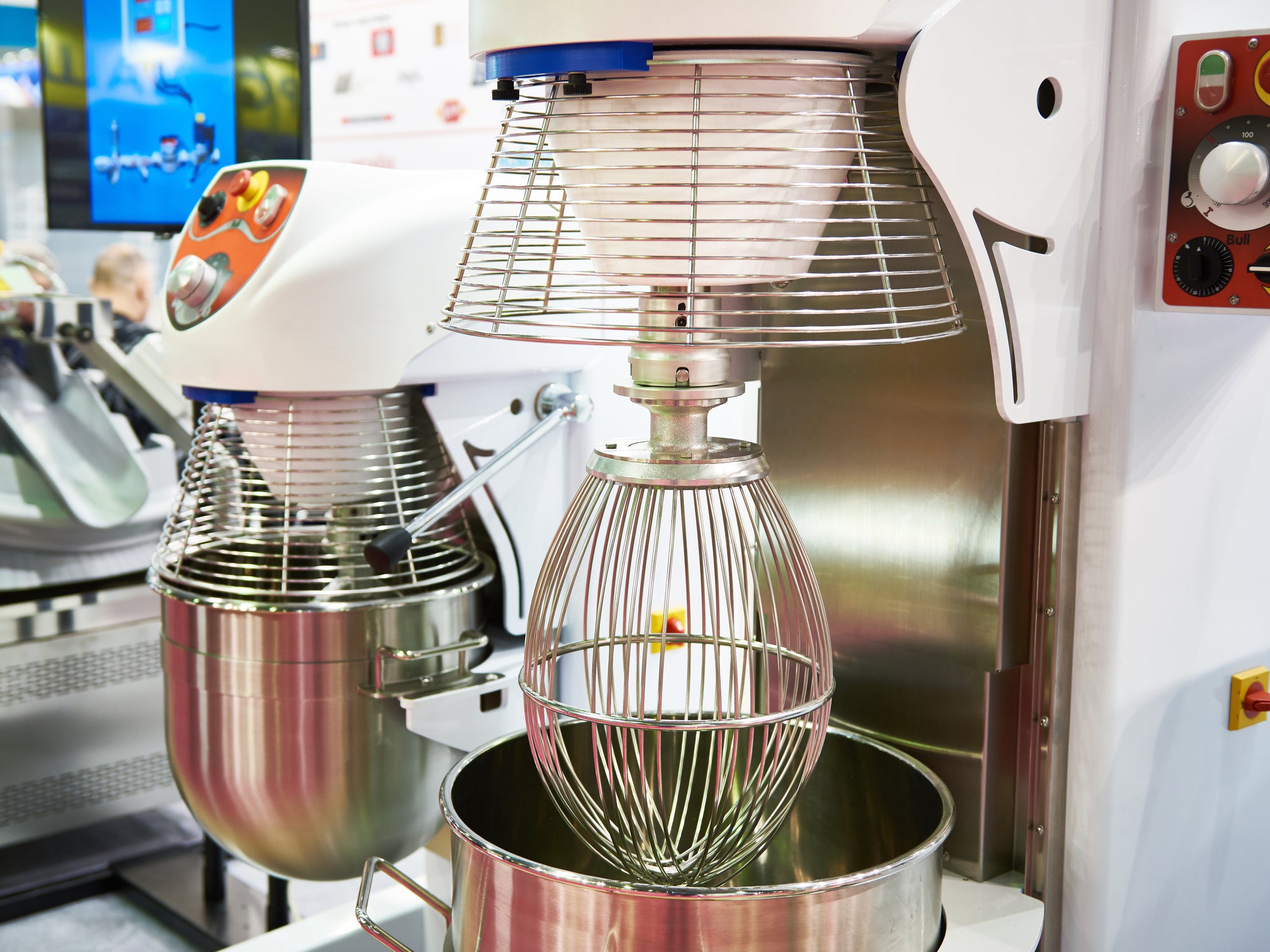 Commercial planetary mixer machines with bowl guard