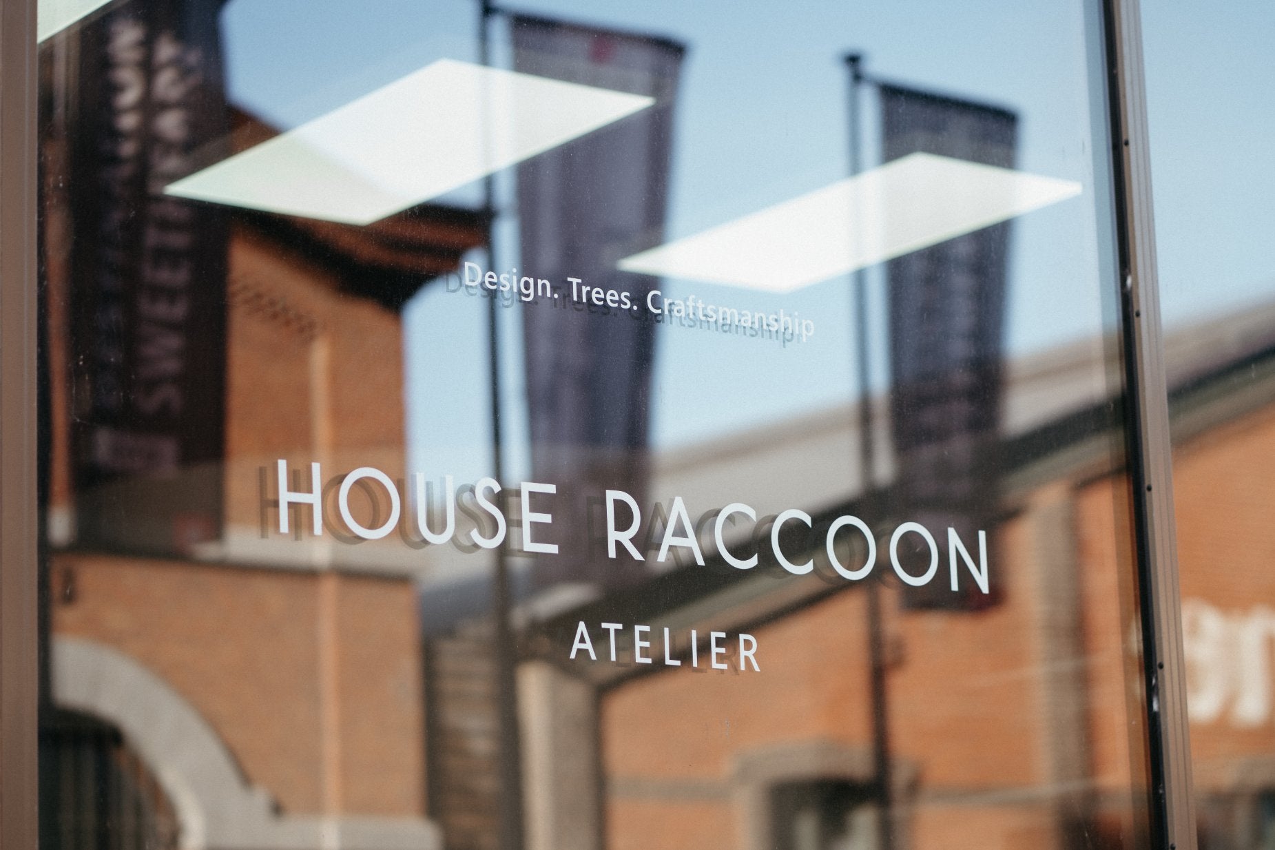 house raccoon atelier, antwerpen