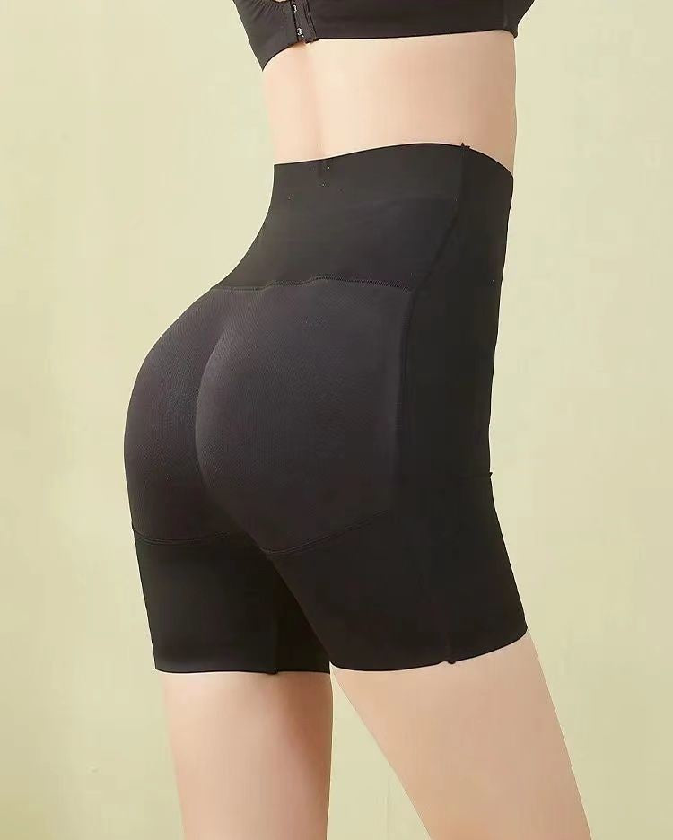 Image showing the butt lifting fit of Derrière