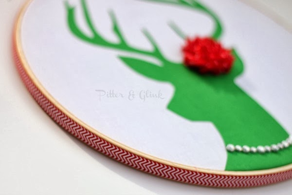 diy holiday hoop art