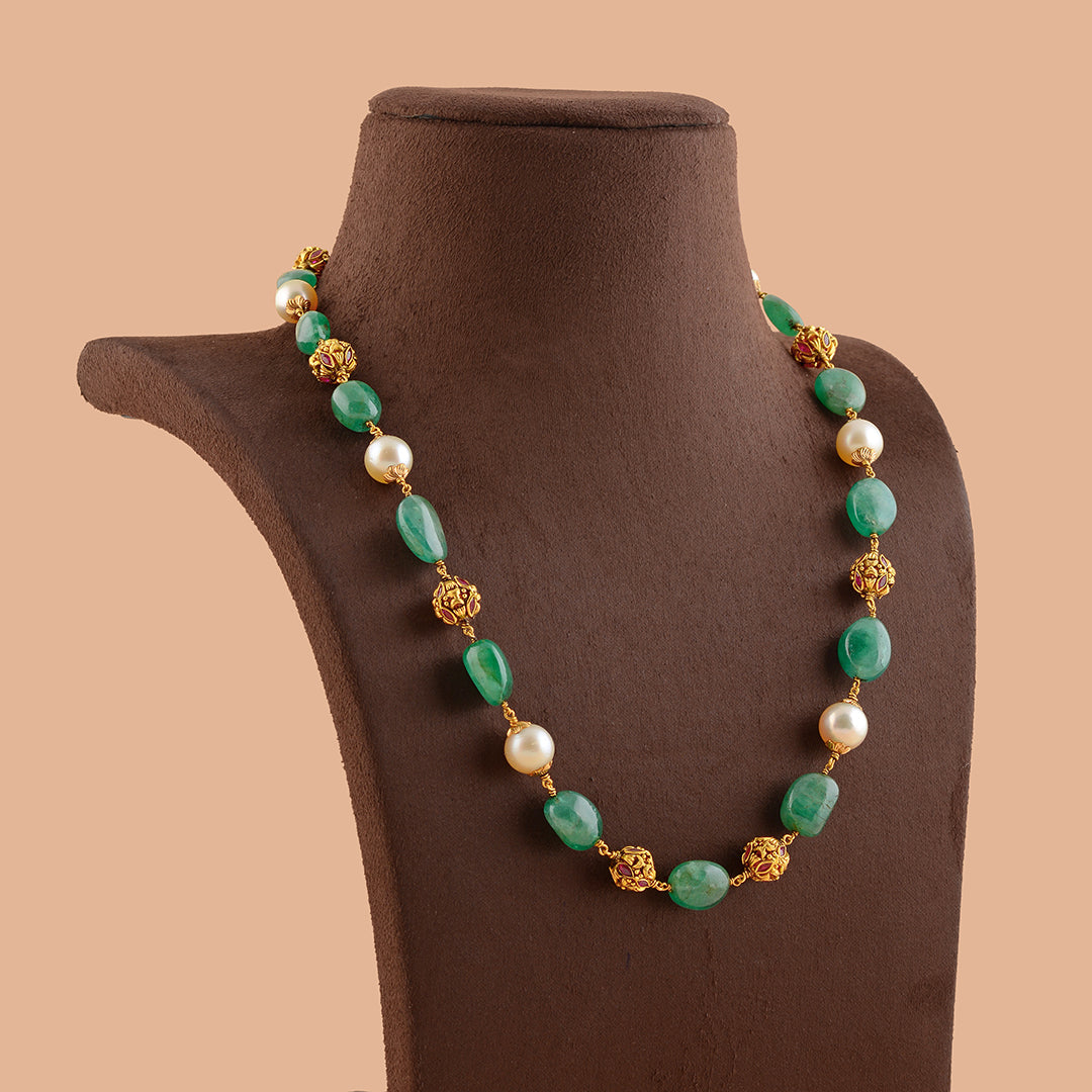 Luxurious South Sea Pearl And Emerald Necklace With Gold Nakshi Balls