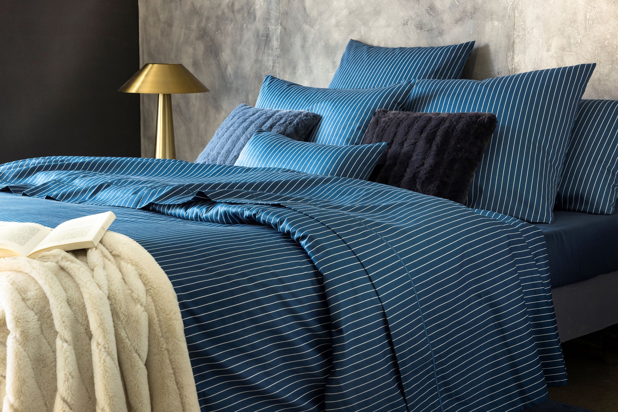 purchase high-end bed linen