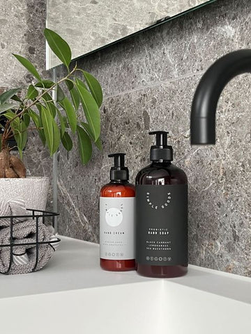 Environmentally friendly and delicious hand soap that is good for your skin - Simple Goods