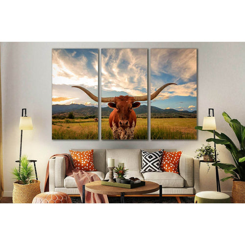 Texas longhorn steer in rural Utah, USA №2364 - Canvas Print / Wall Art / Wall Decor / Artwork / Poster