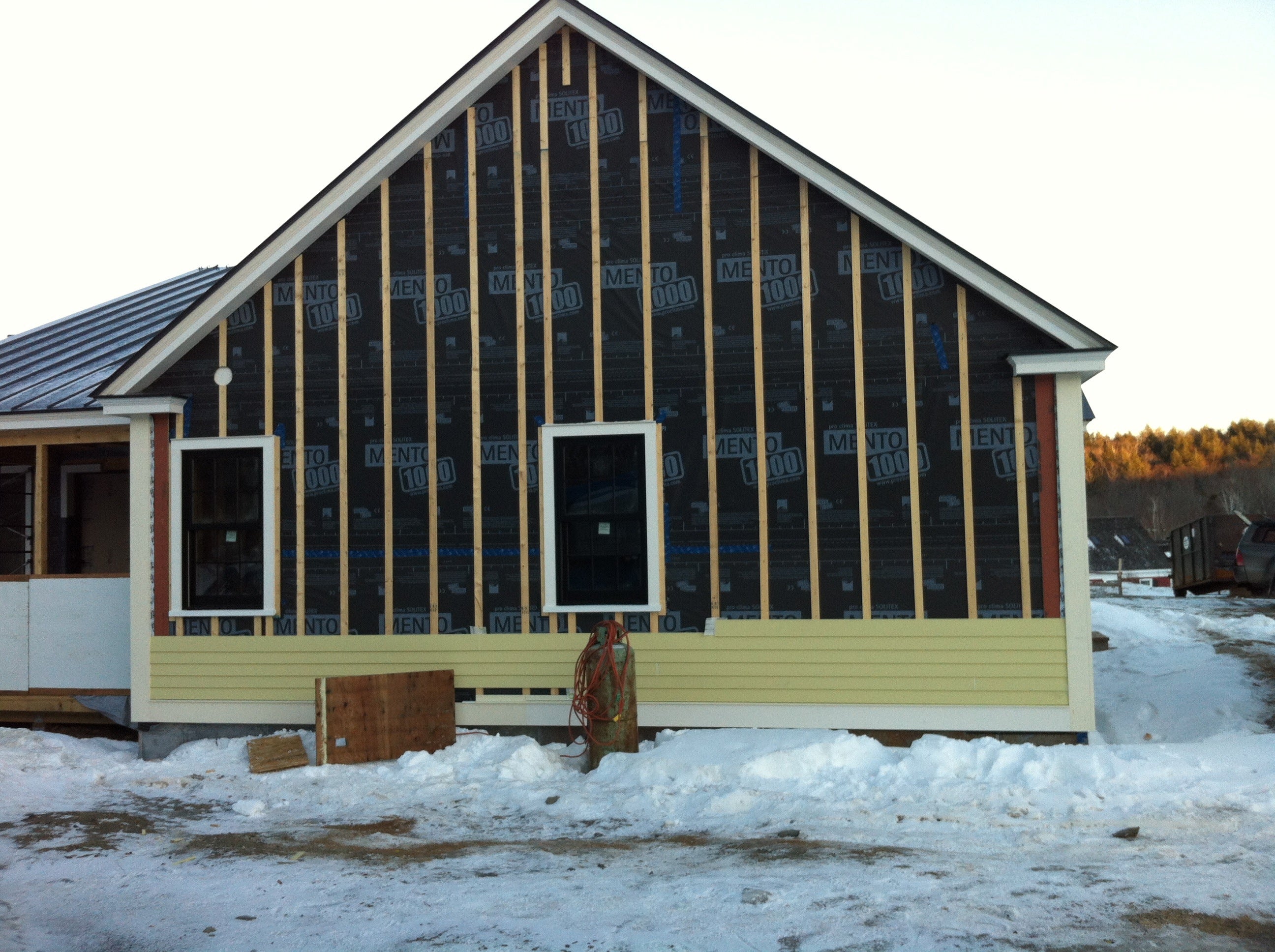 Clapboards with strapping over SOLIITEX Mento 1000