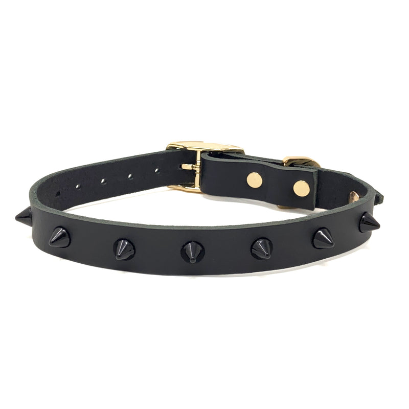 revearse metal spike dog collar