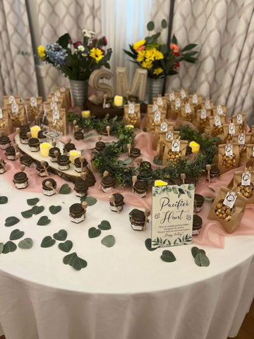 honey-favor-burlap-table