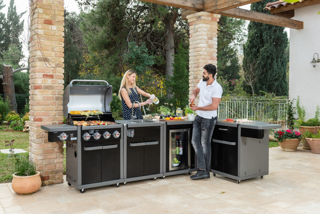 Coleman Revolution BBQ with full Module Setup