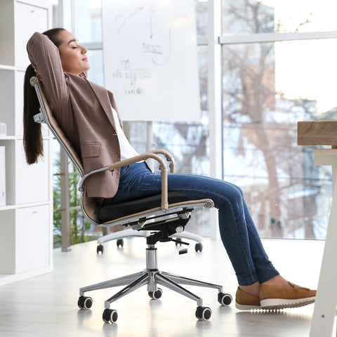 Keilkissen für den Stuhl - Der geheime Helfer für eine ergonomische  Sitzposition – Healthfix