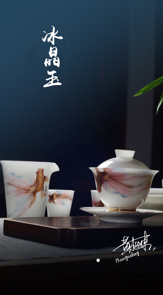 工藝品；茶道；送禮；結婚禮物；禮品；禮品；瓷器；泡茶杯；茶藝；企業禮品；陶瓷杯；禮品；商務禮品；咖啡杯；清酒杯；鎏金；金杯；金魚；手信；茶具；威士忌杯；杯；茶杯；陶瓷杯；入伙禮物；清酒杯；金杯；鎏金杯；龍鳳杯；對杯；套裝；茶具套裝；羊脂玉杯；金魚杯；老虎杯；龍杯；奢華浮雕金魚鱗片茶杯；光滑如玉羊脂玉茶杯；開張送禮、入伙禮物，見家長禮物推介；充滿地道藝術文化的手信；輕奢鎏金杯-自用或商用均輕鬆駕馭；濃厚藝術色彩的香港茶具套裝；稀有礦泥陶瓷杯；一雙一對羊脂玉茶杯