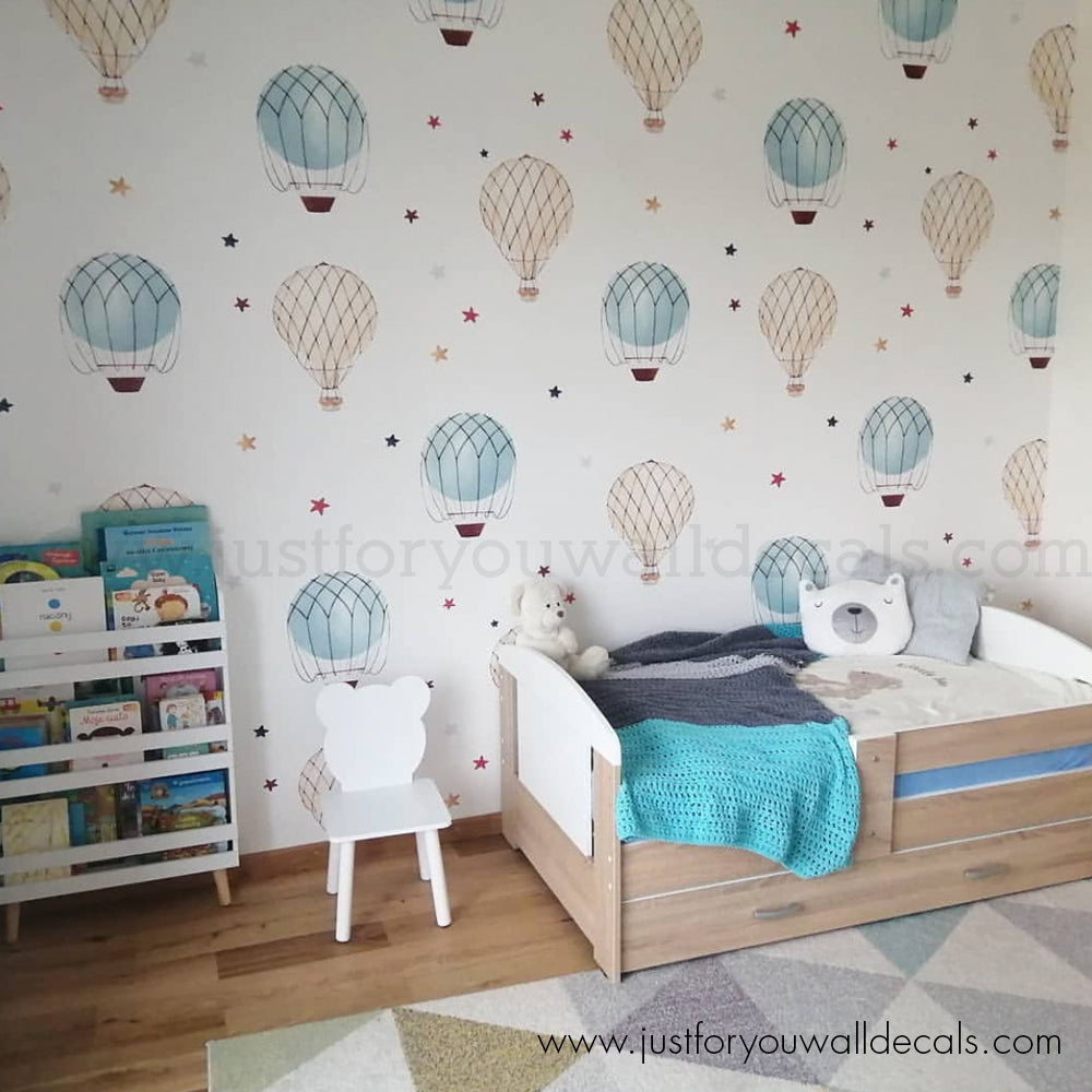 Kids Nursery Hot Air Balloon with Cartoon Animals Wallpaper Mural