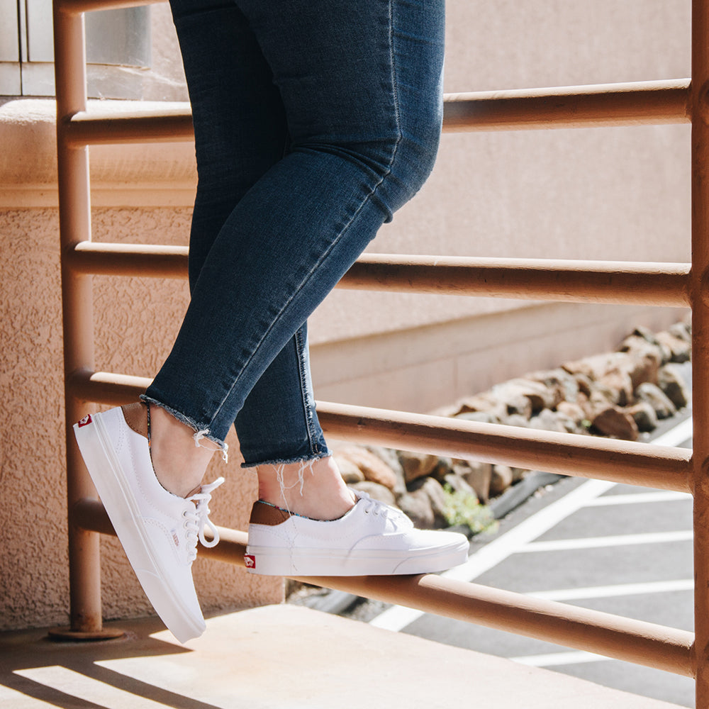 vans era 59 on feet