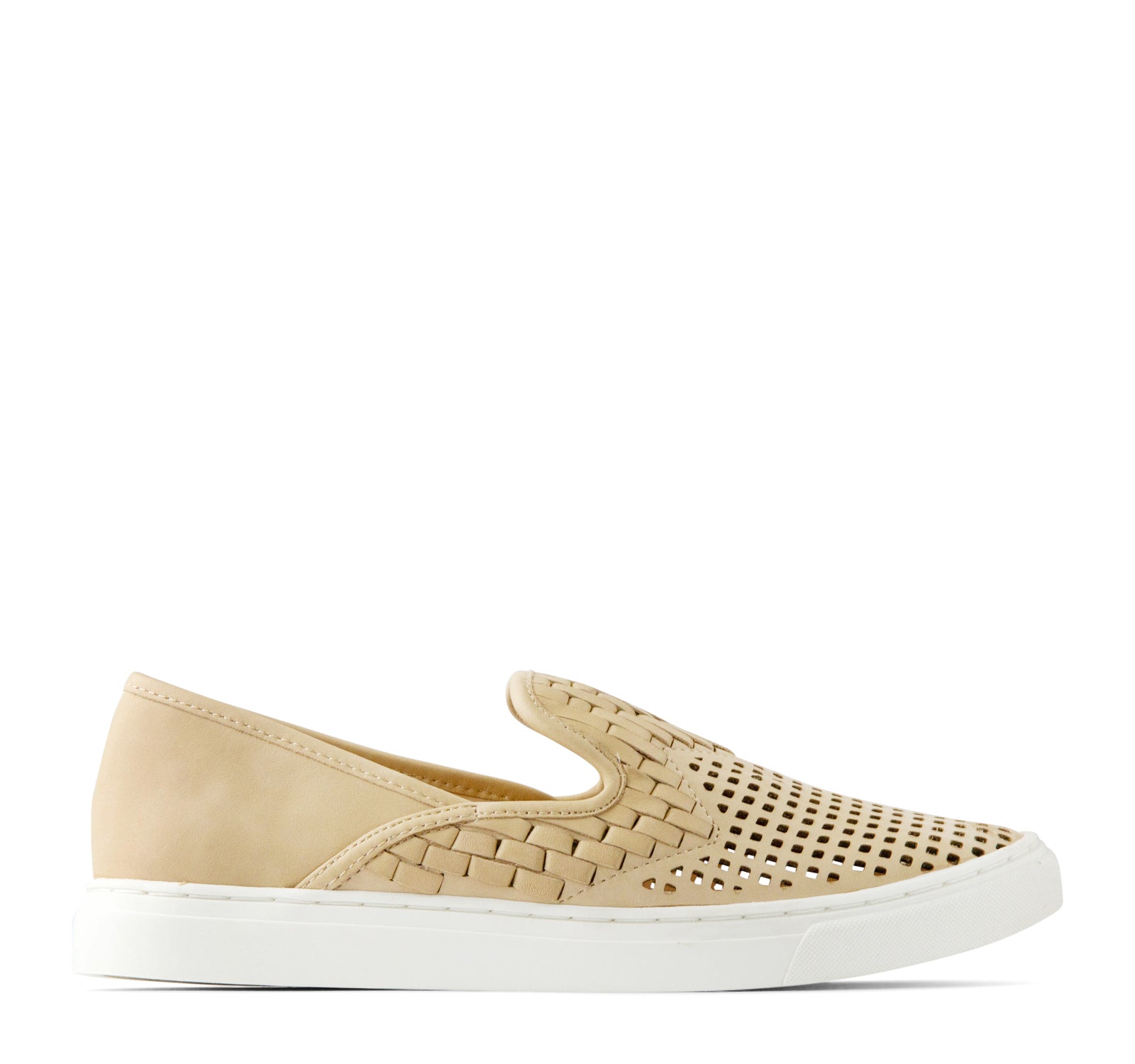 vince camuto bristie sneaker