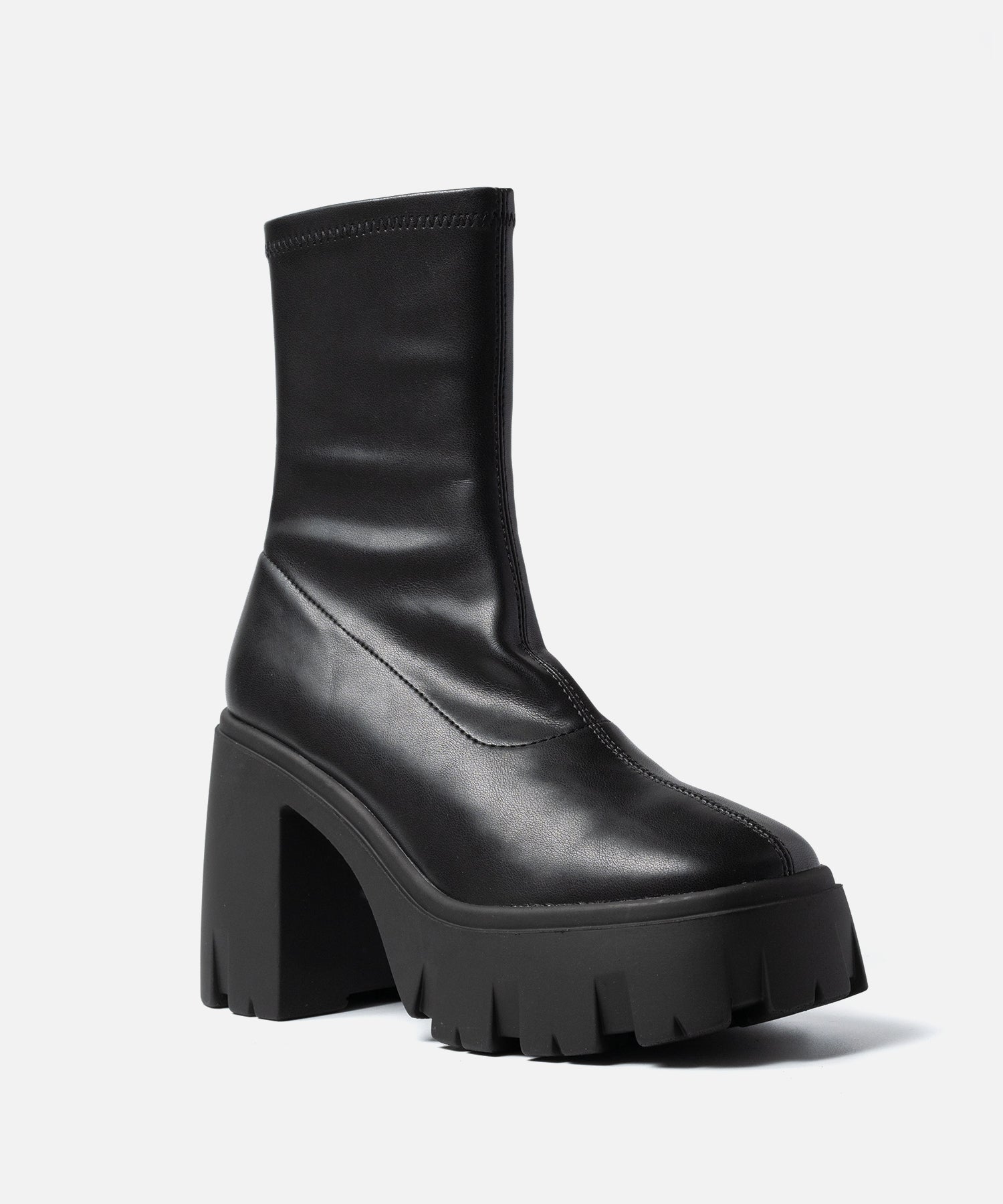 OVATION ボリュームソールブーツ BLACK – Steve Madden Japan