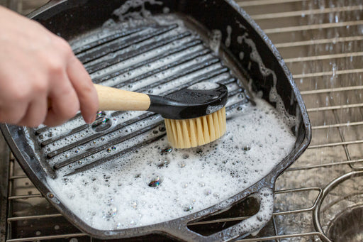 Lodge Cast Iron Melting Pot with Silicone Brush, Cast Iron