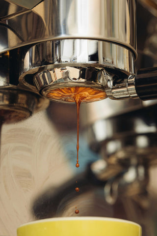 perfect shot of espresso extracting