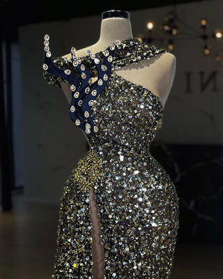 Juliana One-Shoulder Dress with Feathers – Blini Fashion House