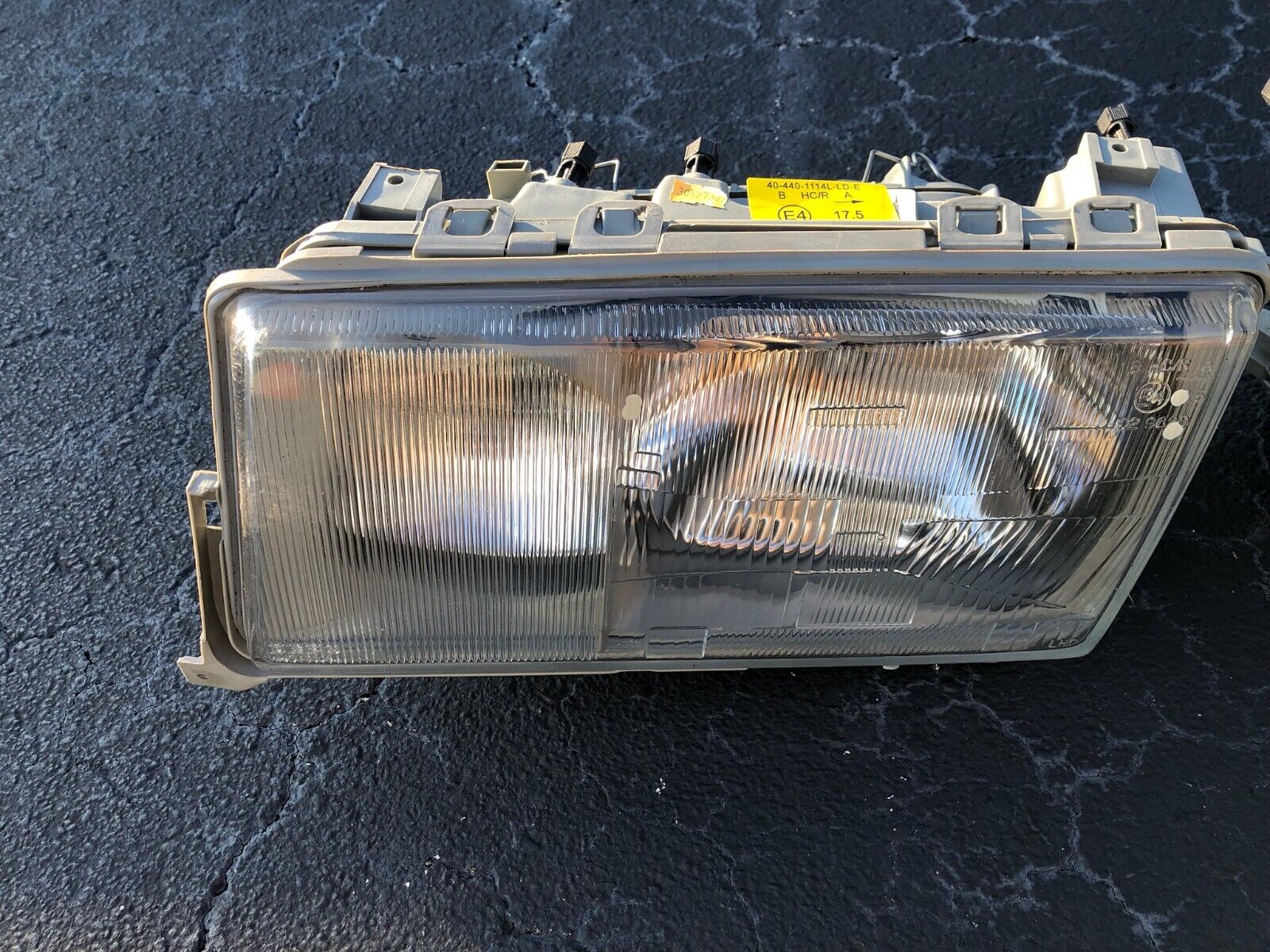 Vintage 1982-1993 Mercedes 190 Headlight Set OEM – MRG Classic