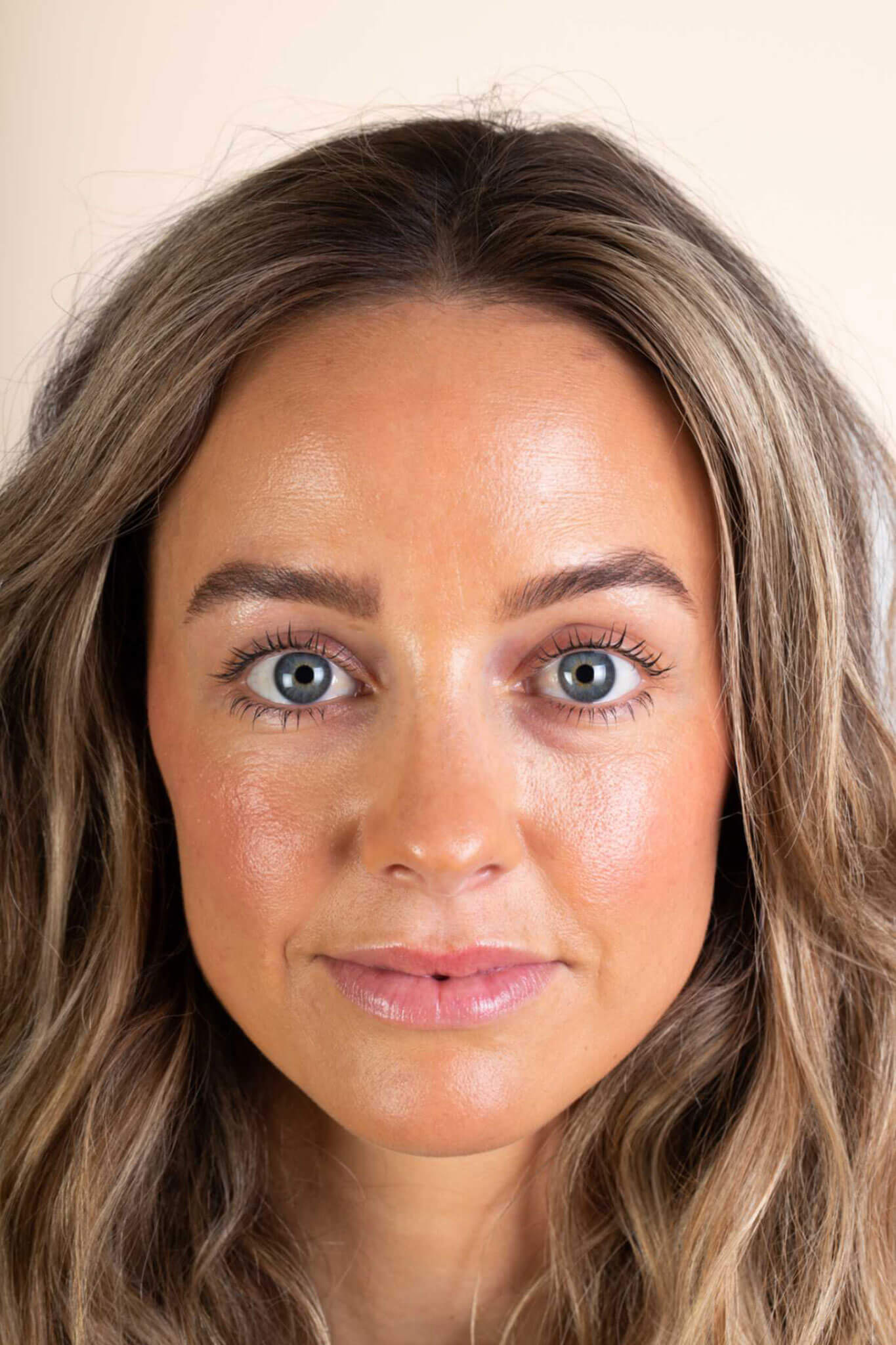 Hyaluronic-Infused Natural Liquid Cover