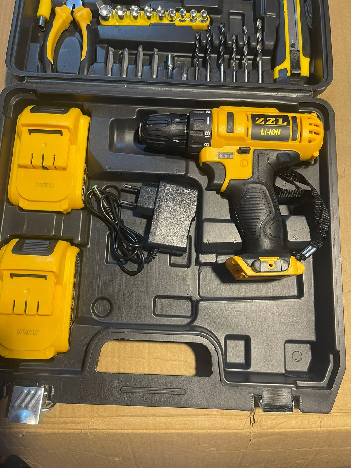 34 Pc Rechargeable Drill Set - Image 4