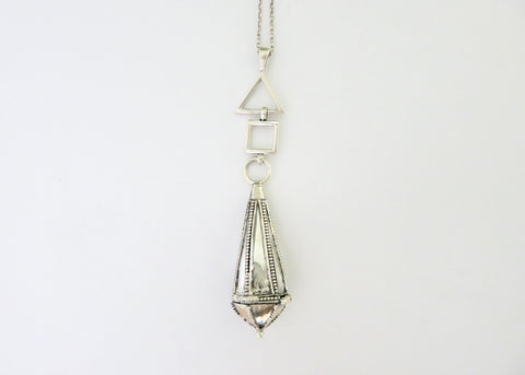Ravishing, chic, sterling silver long amuletic pendant with fine granulation work (PB-9388-P)
