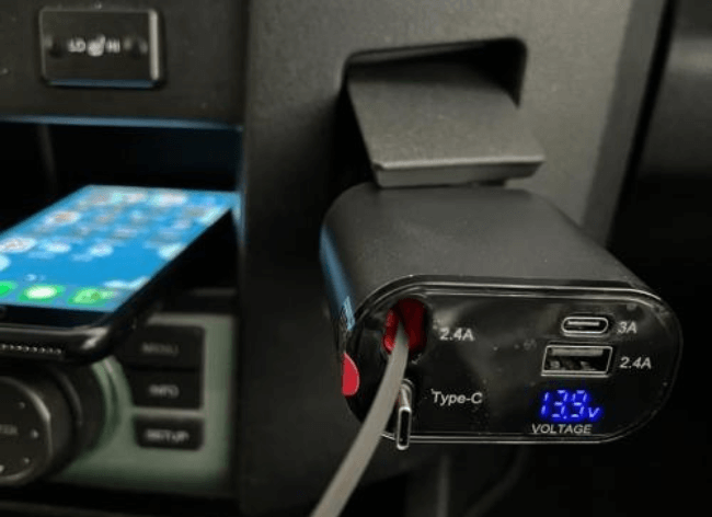 Charger USB For phones in car