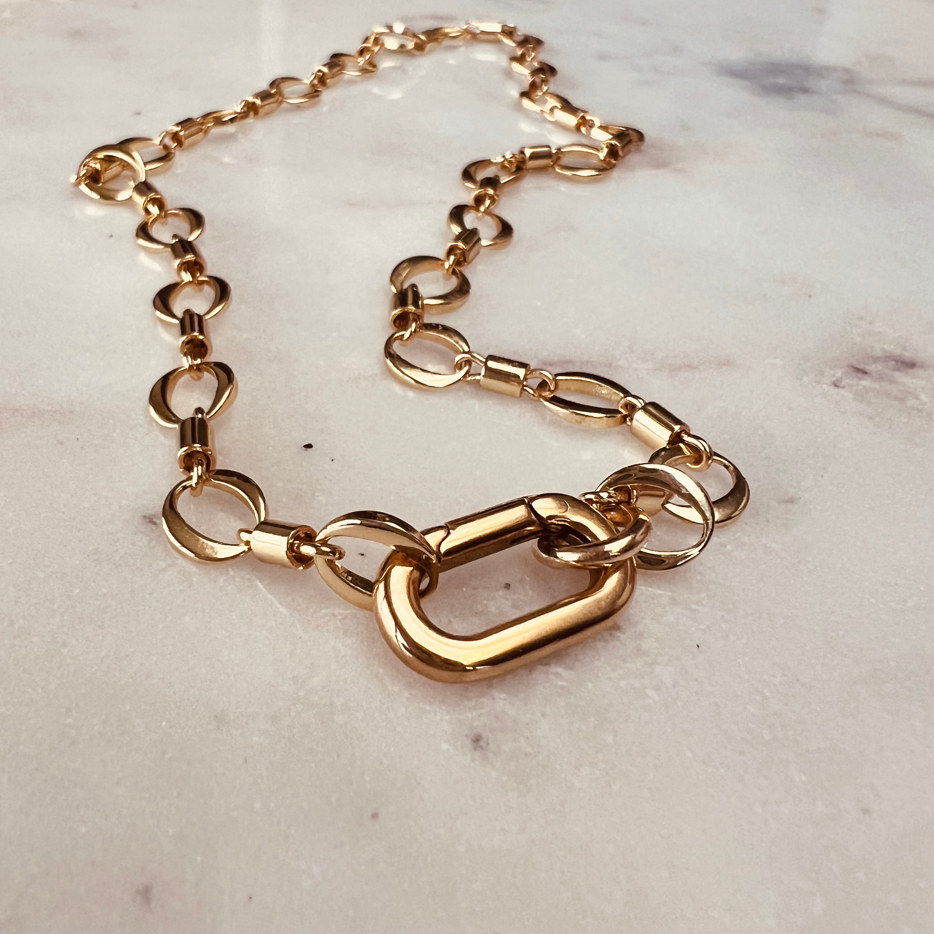 Lulú Charm Necklace